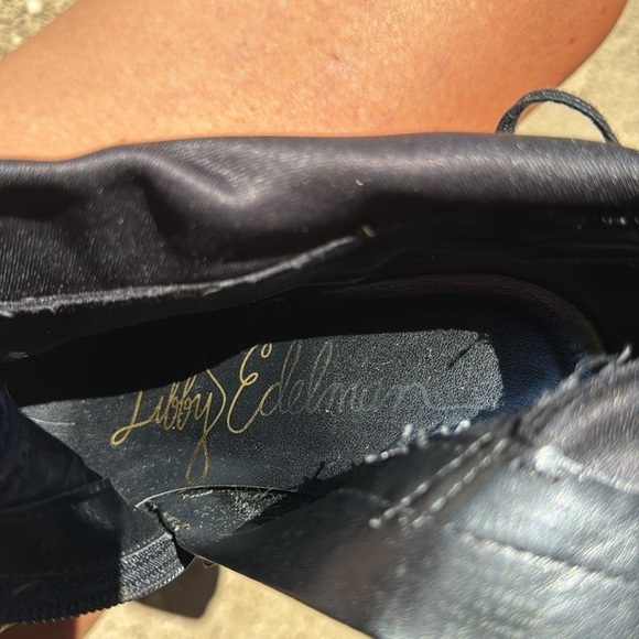 Libby Edelman black velvet bootie size 6.5 - Picture 10 of 10